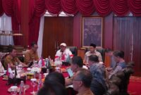 Bupati Bogor, Rudy Susmanto, bersama jajaran perangkat daerah terkaitmenggelar rapat pemanfaatan Gedung Vivo Mall. (Dok. bogorkab.go.id)